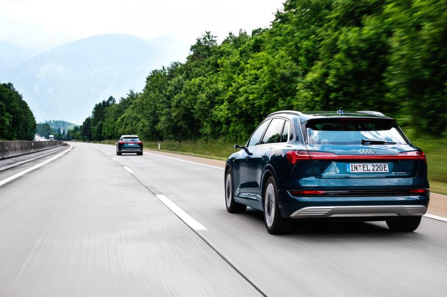  Audi e-tron 55 Quattro 2019 года  (WW) (фото 372 из 452)